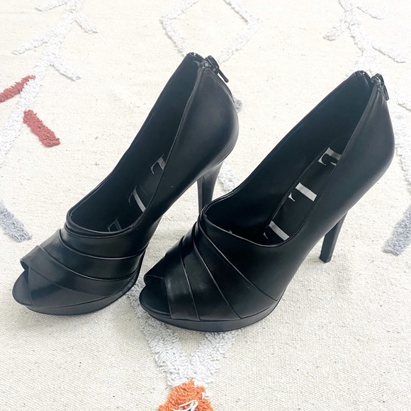 ELLE GENEVIE Platform Heels, Size 8 - Picture 2 of 6